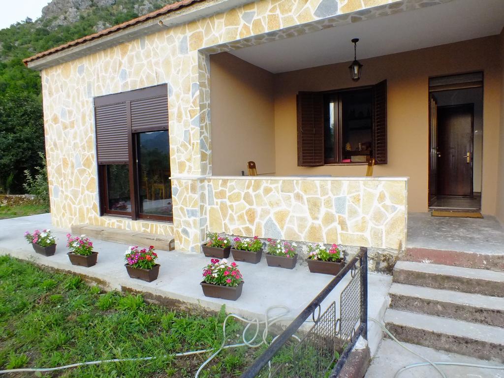 Holiday Home Ivana Virpazar Rom bilde