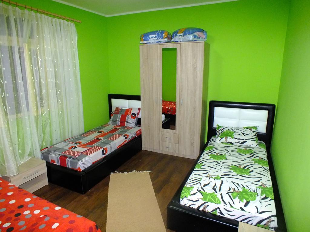 Holiday Home Ivana Virpazar Rom bilde