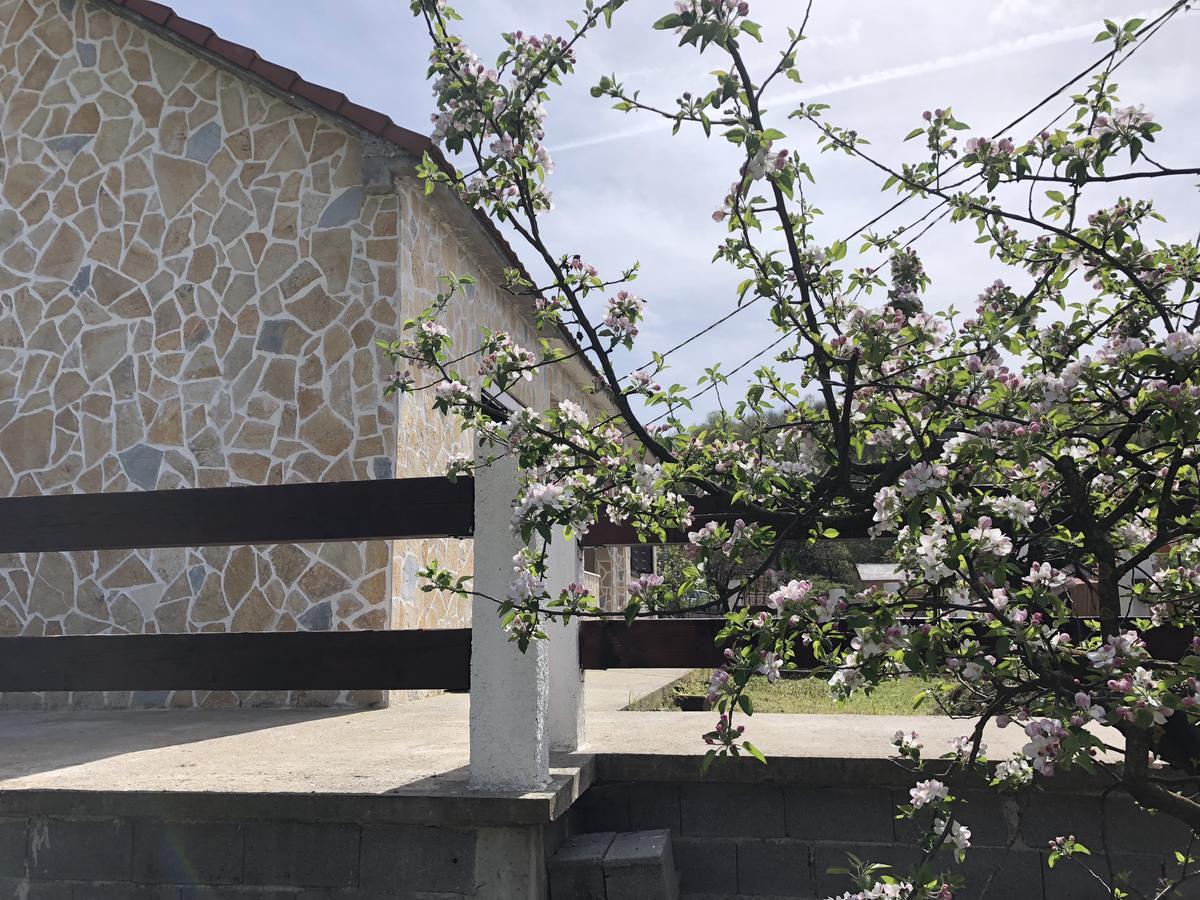 Holiday Home Ivana Virpazar Eksteriør bilde